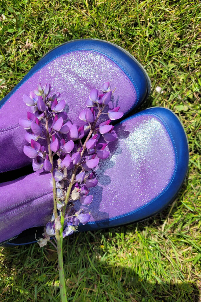 Annika barefoot wide toe box barefoot Chelsea boots in glittery purple
