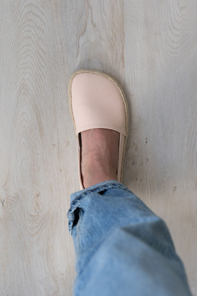 Shapen playa barefoot espadrilles in wide