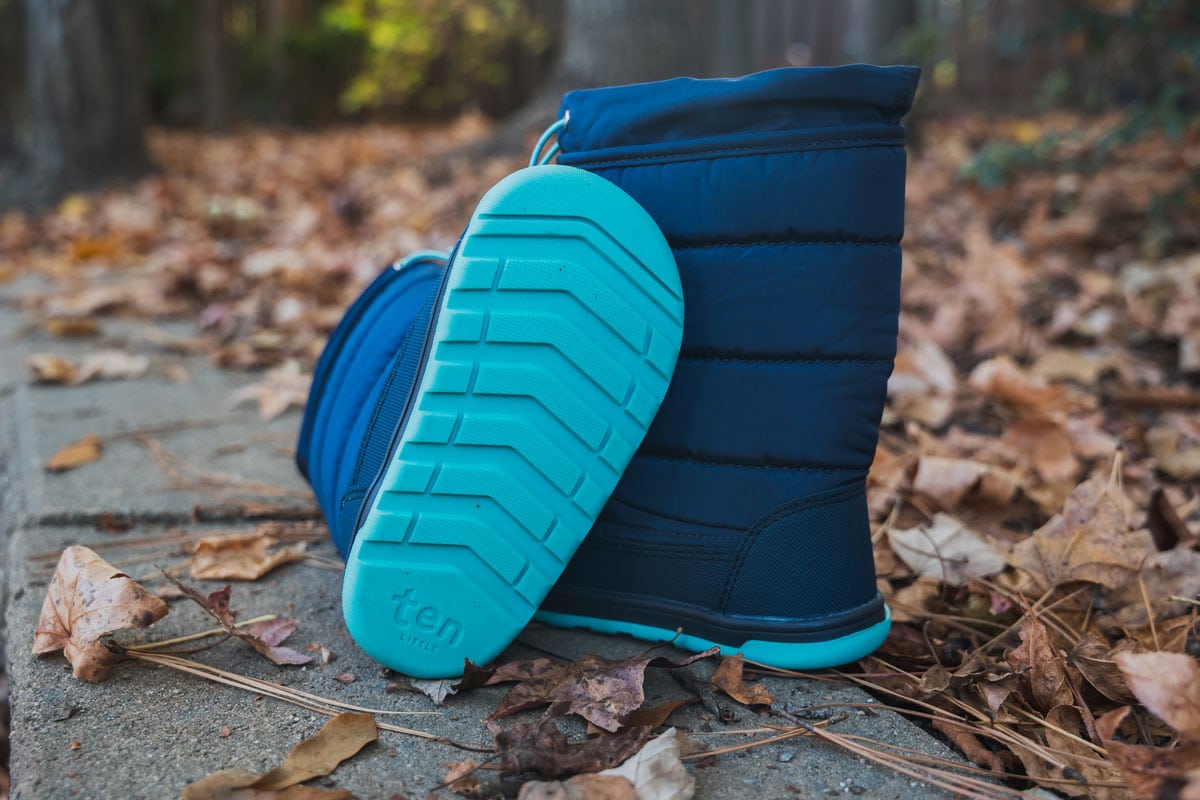 Ten Little Minimalist Snow Boots for kids