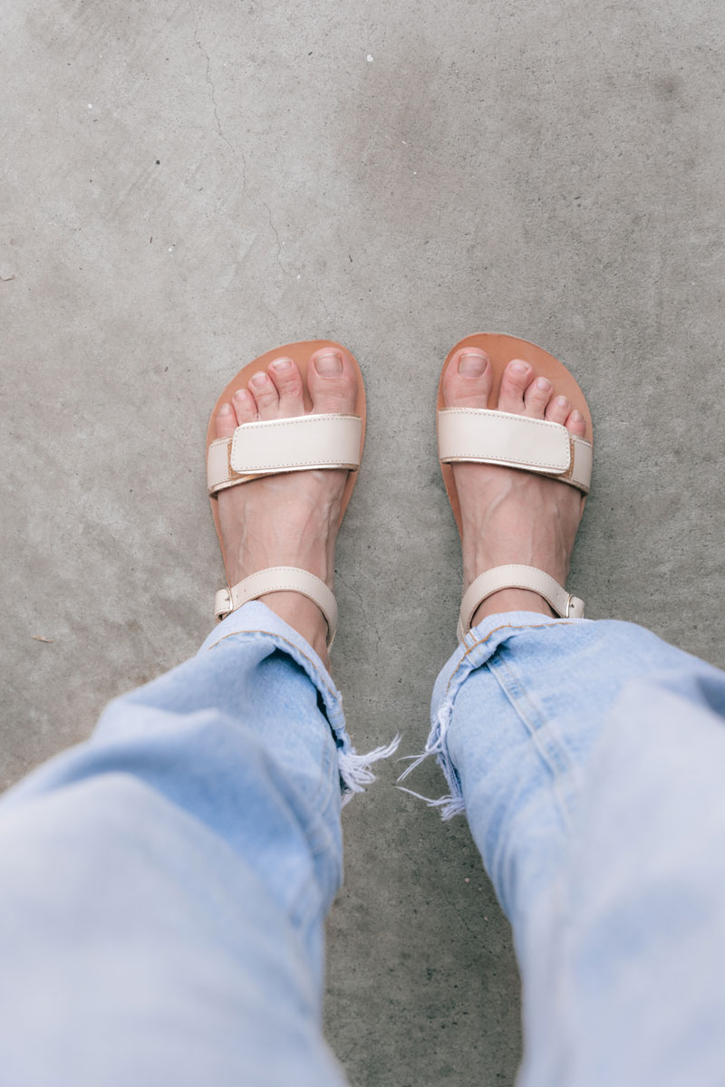 Lang.S Hera barefoot sandals with adjustable over the toe strap