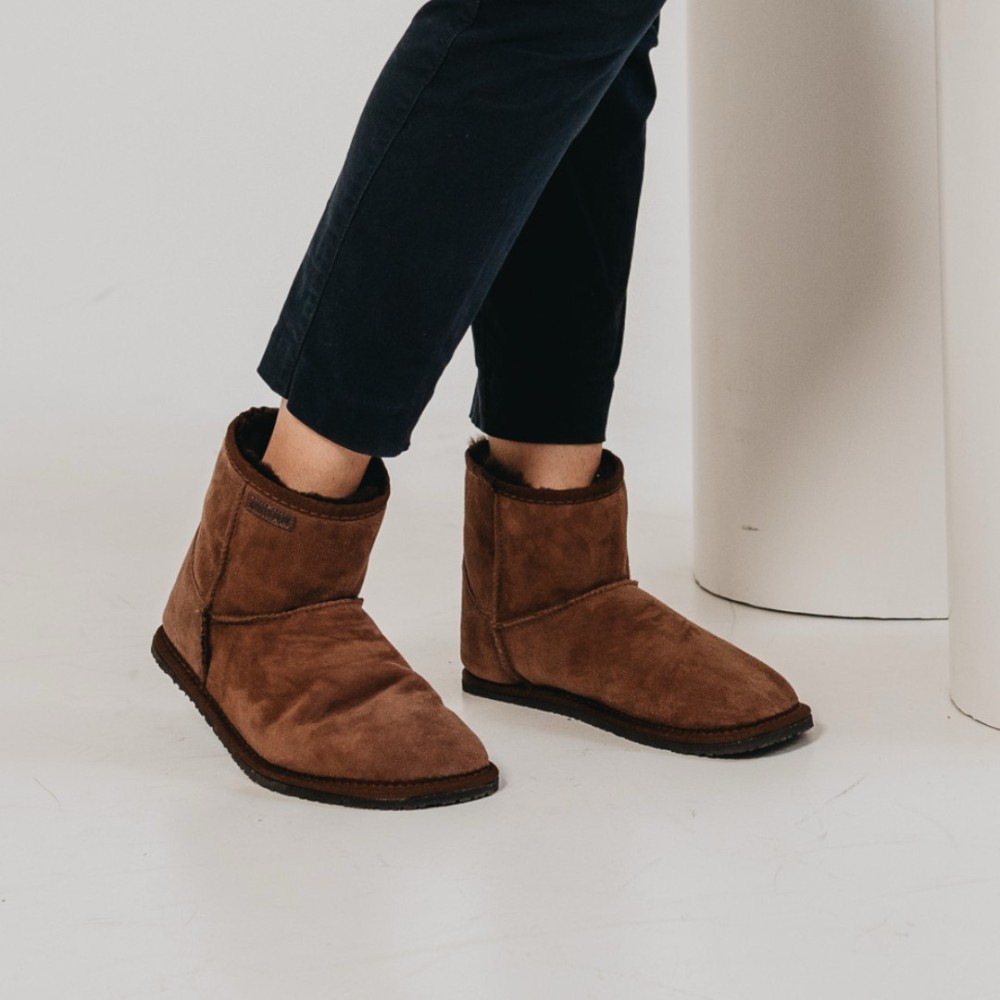 Zeazoo Dingo barefoot Ugg boots with sheepskin lining