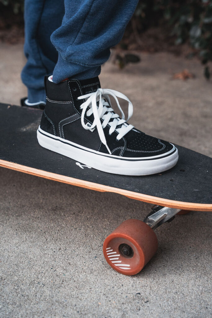Splay REV, wide toe box skate shoes better than Vans