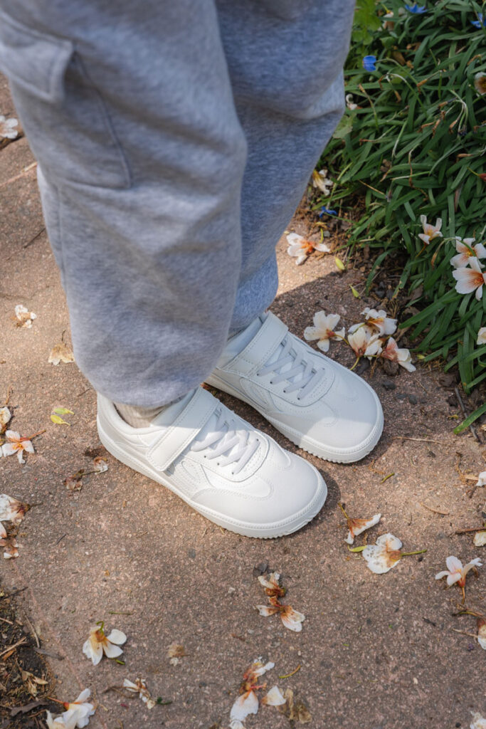 Lejan One Kids Barefoot Sneakers