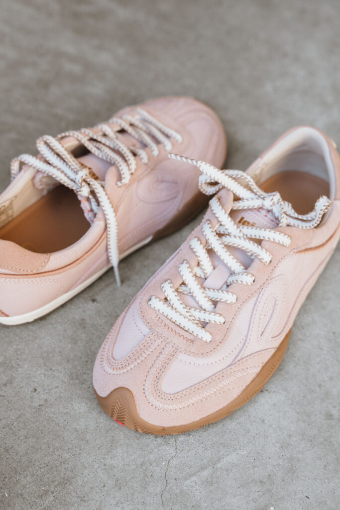 Lejan Sakura barefoot sneakers in pink