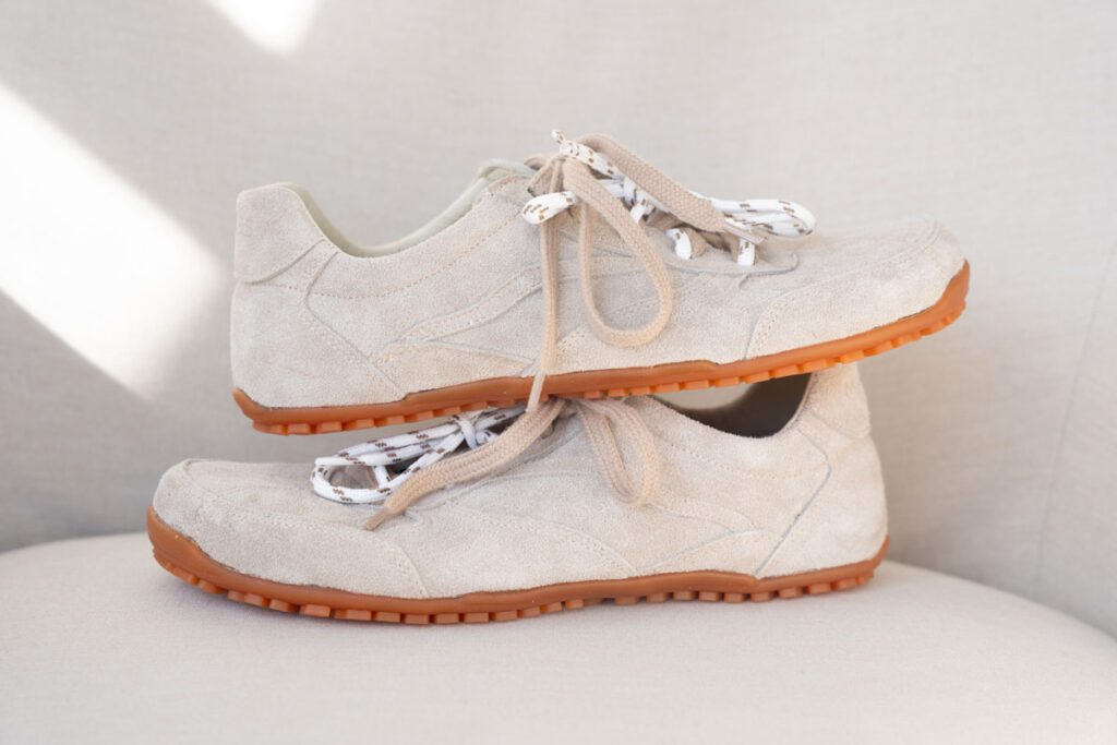 Magical Shoes Legend barefoot sneakers in light brown suede