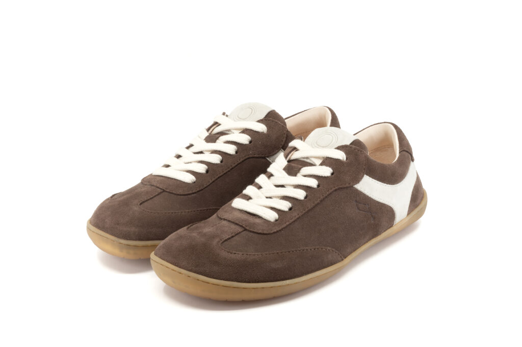 Mukishoes Lyra barefoot sneakers in dark brown suede