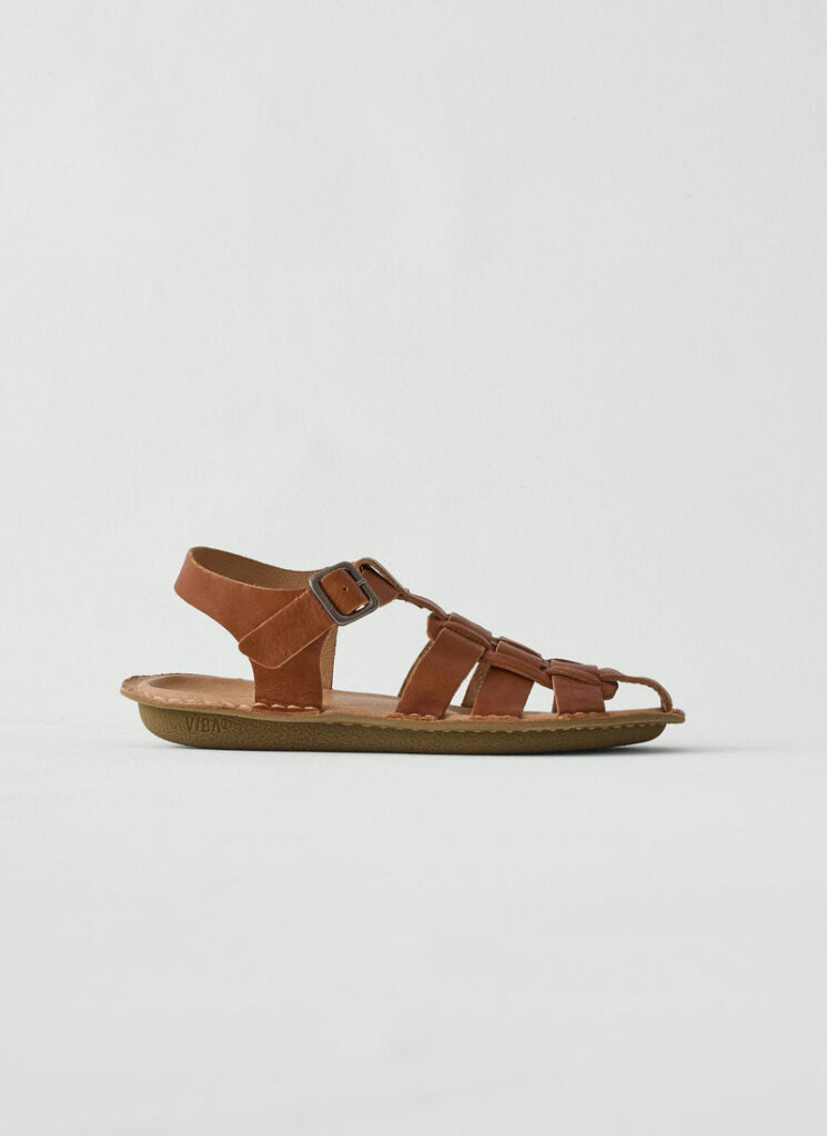 Vibae fisherman sandals with a wide toe box