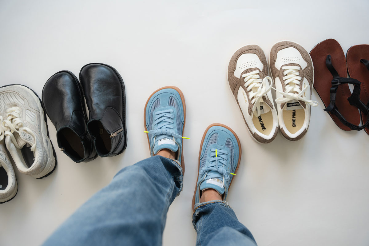 Best Extra Wide barefoot shoes including sneakers, sandals and boots