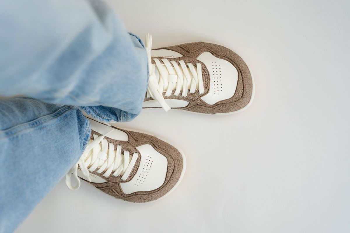 Ohne Project extra wide barefoot shoes in a cool retro sneaker design